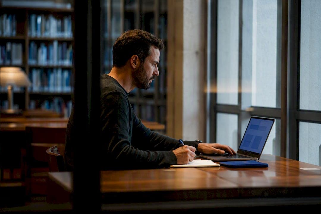 Land a Call in Two Lines: Freelance Project Manager Cover Letter