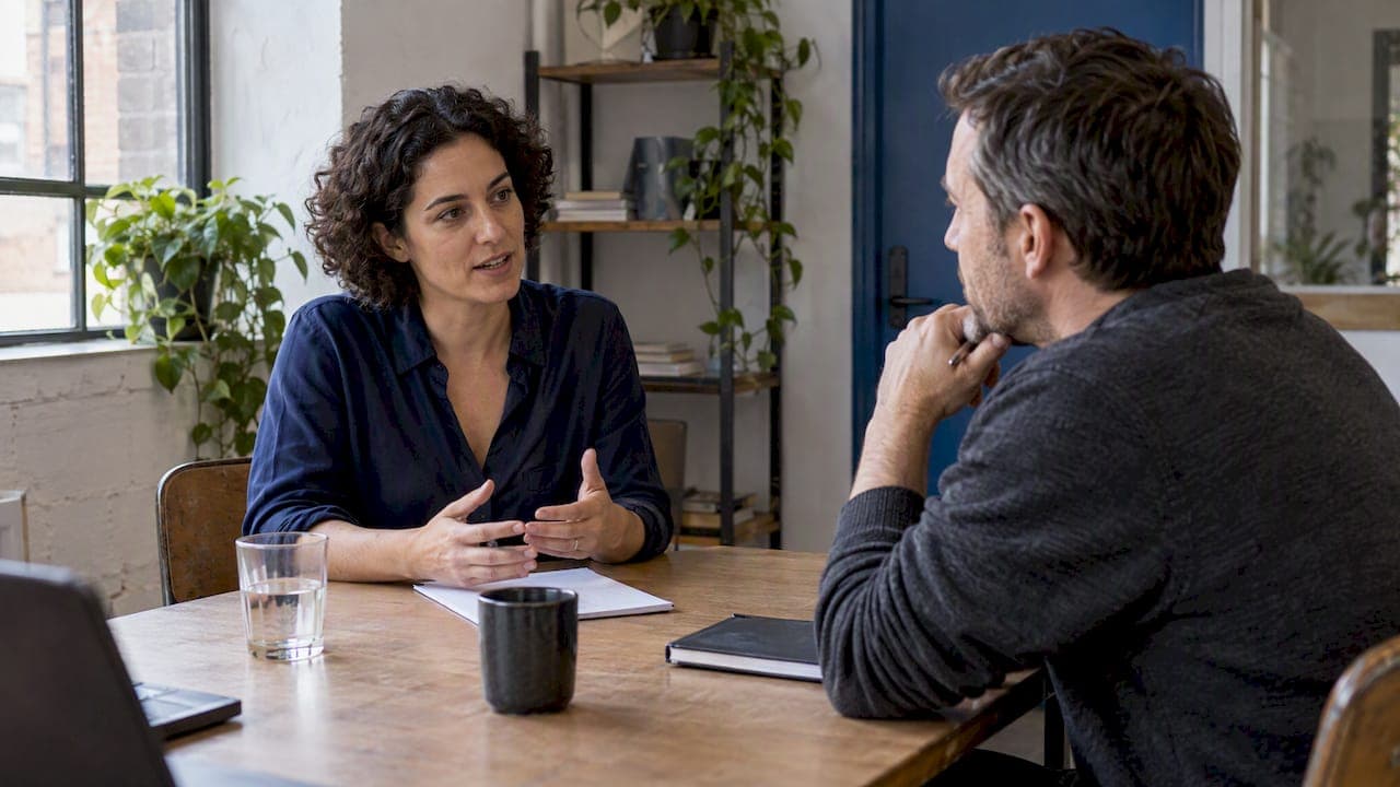 Freelance Project Manager Interviews: 23 Questions About Client Work